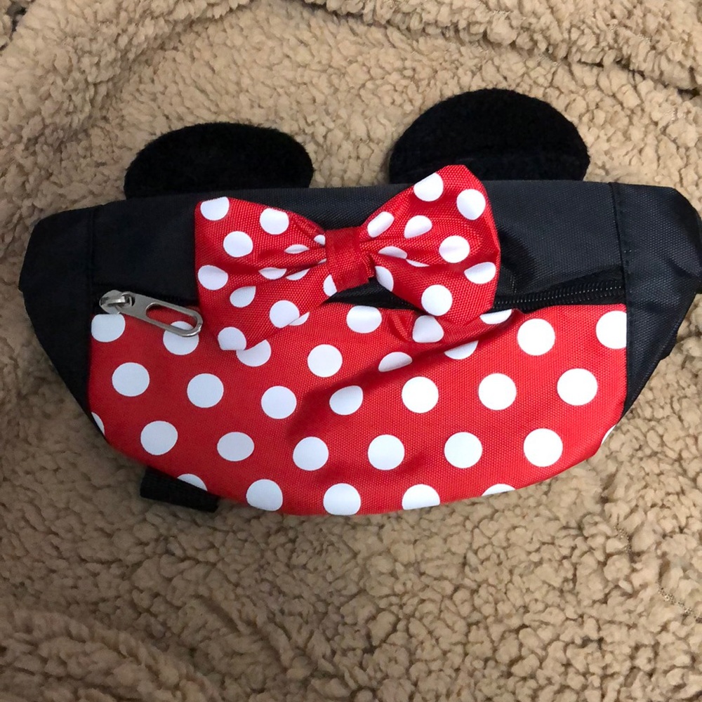 Minnie Mouse fanny pack